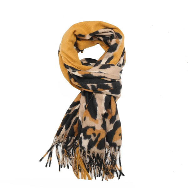 Miss Sparrow Scarf Thick Leopard Border
